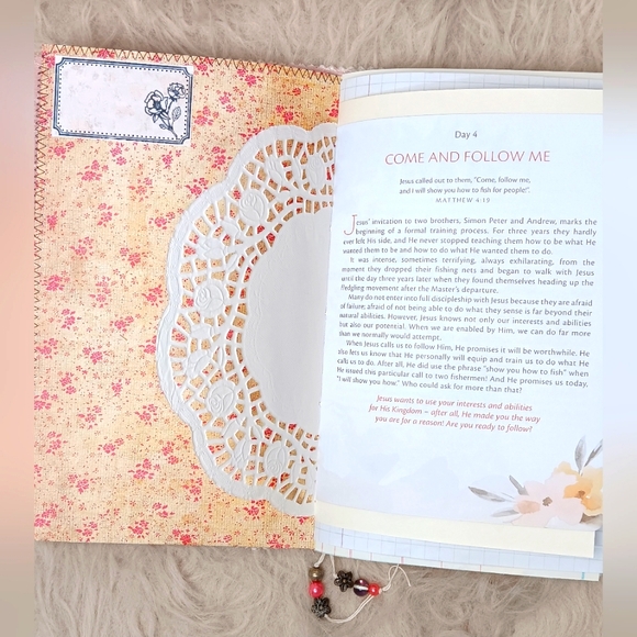 Rustic Farmhouse Junk Journal C - Picture 5 of 12